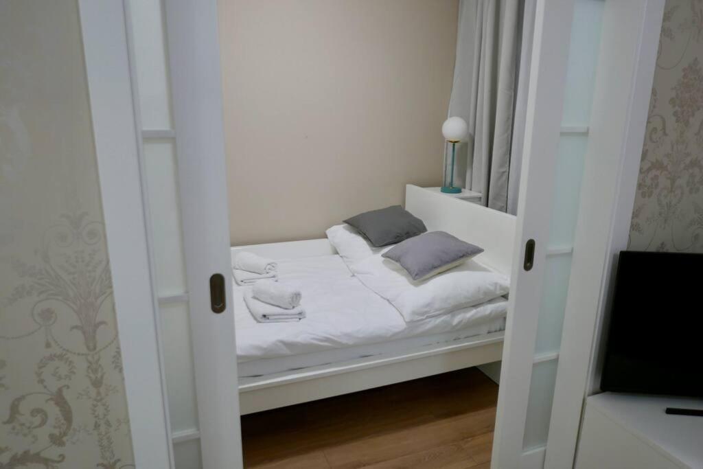 Kieslowskiego Apartment Vis-A-Vis Town Hall 바르샤바 외부 사진
